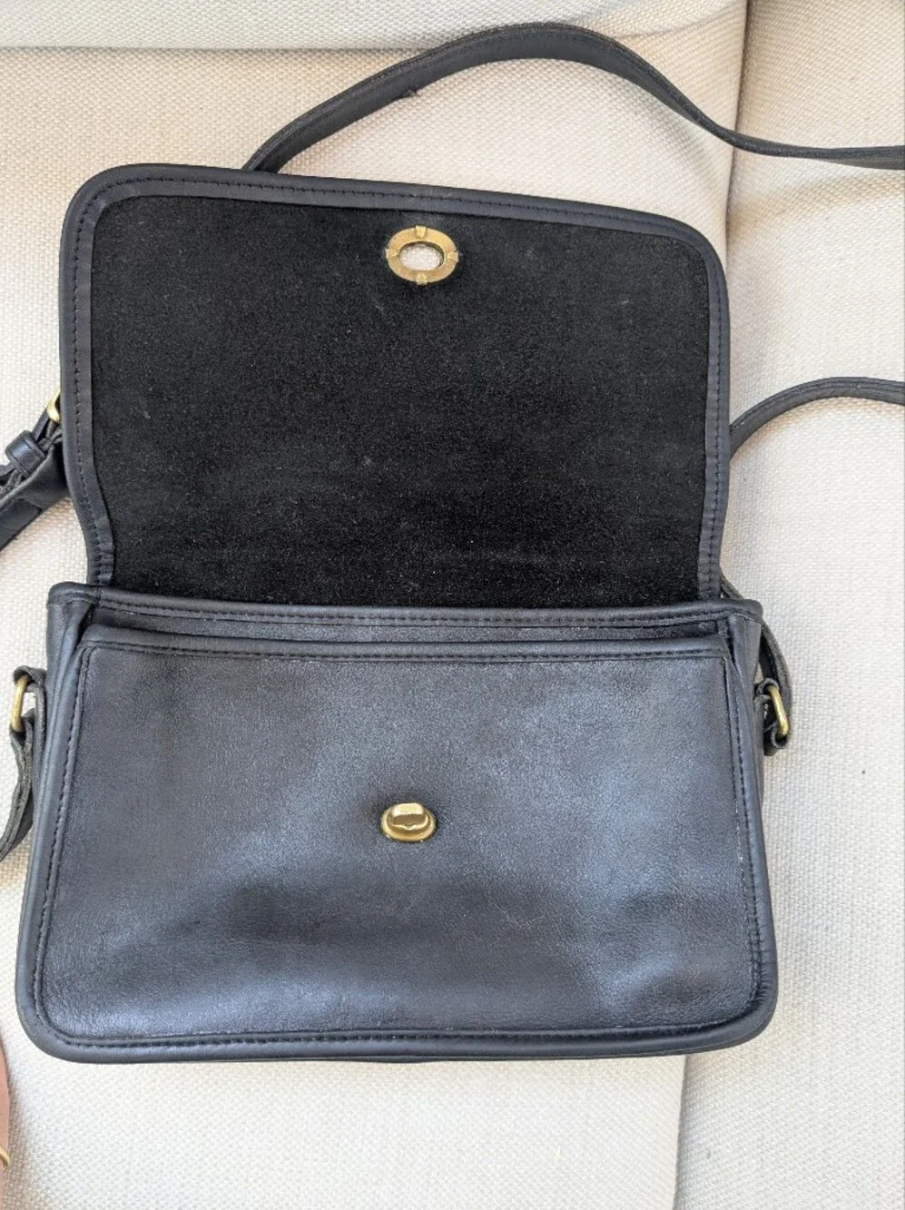 Vintage 90s Black Coach Compartment Bag 9850